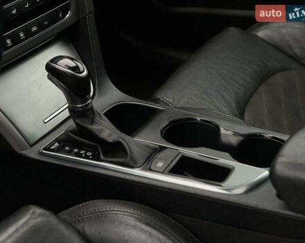 Черный Хендай Соната, объемом двигателя 2.36 л и пробегом 110 тыс. км за 10900 $, фото 11 на Automoto.ua