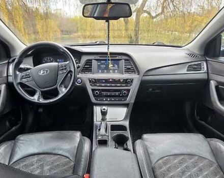 Чорний Хендай Соната, об'ємом двигуна 2.36 л та пробігом 159 тис. км за 12450 $, фото 30 на Automoto.ua