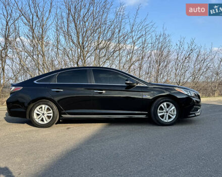 Чорний Хендай Соната, об'ємом двигуна 2 л та пробігом 74 тис. км за 12800 $, фото 11 на Automoto.ua