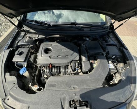 Чорний Хендай Соната, об'ємом двигуна 2.4 л та пробігом 159 тис. км за 10000 $, фото 7 на Automoto.ua