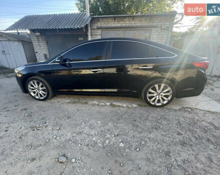 Черный Хендай Соната, объемом двигателя 2 л и пробегом 216 тыс. км за 15555 $, фото 1 на Automoto.ua