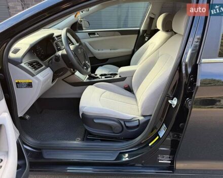 Хендай Соната 2016 в Киеве на Automoto.ua Черный Хендай Соната, объемом двигателя 2.36 л и пробегом 167 тыс. км за 10300 $, фото 14 на Automoto.ua