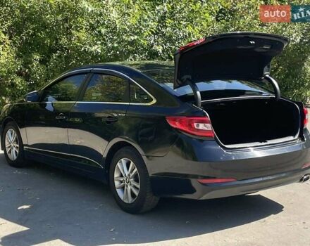 Черный Хендай Соната, объемом двигателя 2.4 л и пробегом 169 тыс. км за 10900 $, фото 11 на Automoto.ua