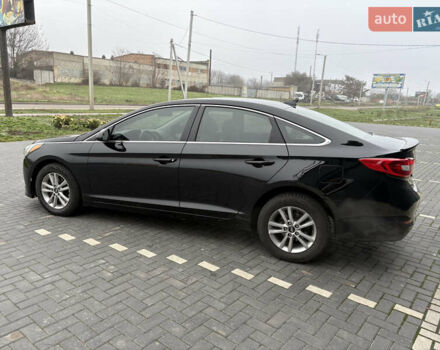 Черный Хендай Соната, объемом двигателя 2.36 л и пробегом 158 тыс. км за 9900 $, фото 5 на Automoto.ua