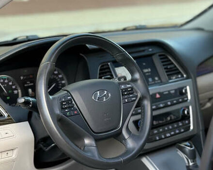 Черный Хендай Соната, объемом двигателя 2 л и пробегом 120 тыс. км за 17199 $, фото 29 на Automoto.ua