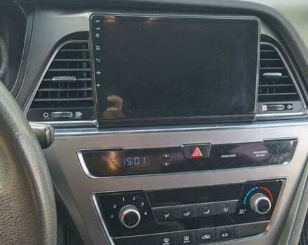 Хендай Соната 2016 в Тростянце на Automoto.ua Черный Хендай Соната, объемом двигателя 2 л и пробегом 220 тыс. км за 12000 $, фото 3 на Automoto.ua