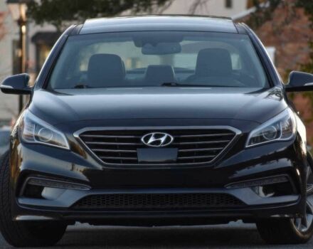 Черный Хендай Соната, объемом двигателя 2.4 л и пробегом 74 тыс. км за 1800 $, фото 1 на Automoto.ua