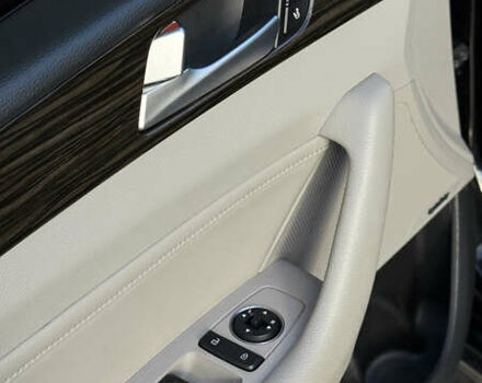 Черный Хендай Соната, объемом двигателя 2 л и пробегом 120 тыс. км за 17199 $, фото 27 на Automoto.ua