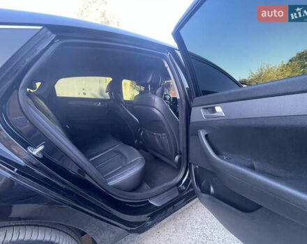 Черный Хендай Соната, объемом двигателя 2 л и пробегом 216 тыс. км за 15555 $, фото 8 на Automoto.ua