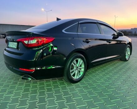 Черный Хендай Соната, объемом двигателя 2.4 л и пробегом 240 тыс. км за 10500 $, фото 3 на Automoto.ua