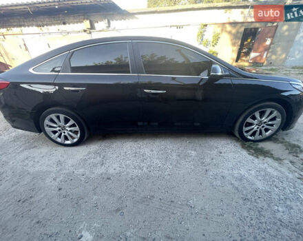 Черный Хендай Соната, объемом двигателя 2 л и пробегом 216 тыс. км за 15555 $, фото 5 на Automoto.ua