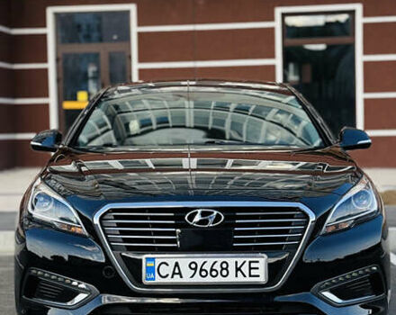 Черный Хендай Соната, объемом двигателя 2 л и пробегом 120 тыс. км за 17199 $, фото 4 на Automoto.ua