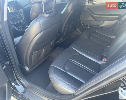 Черный Хендай Соната, объемом двигателя 2 л и пробегом 216 тыс. км за 15555 $, фото 13 на Automoto.ua