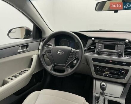 Черный Хендай Соната, объемом двигателя 2.4 л и пробегом 173 тыс. км за 10900 $, фото 12 на Automoto.ua