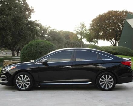 Черный Хендай Соната, объемом двигателя 2.4 л и пробегом 78 тыс. км за 2000 $, фото 2 на Automoto.ua