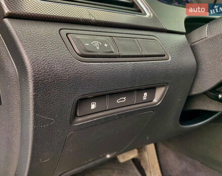 Черный Хендай Соната, объемом двигателя 2.36 л и пробегом 243 тыс. км за 10850 $, фото 30 на Automoto.ua