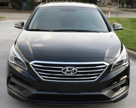 Черный Хендай Соната, объемом двигателя 2.4 л и пробегом 78 тыс. км за 2000 $, фото 1 на Automoto.ua