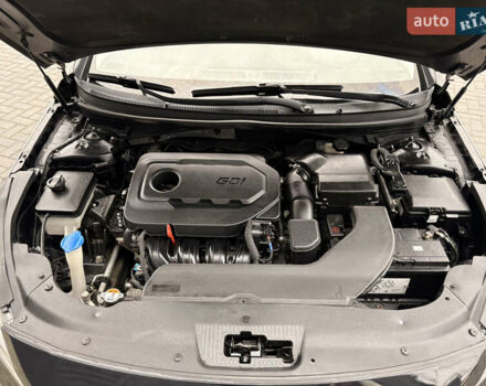 Черный Хендай Соната, объемом двигателя 2.36 л и пробегом 158 тыс. км за 9900 $, фото 14 на Automoto.ua