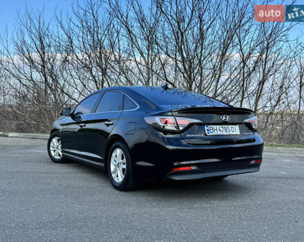 Чорний Хендай Соната, об'ємом двигуна 2 л та пробігом 74 тис. км за 12800 $, фото 6 на Automoto.ua