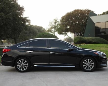 Черный Хендай Соната, объемом двигателя 2.4 л и пробегом 78 тыс. км за 2000 $, фото 4 на Automoto.ua