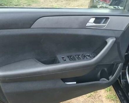 Хендай Соната 2016 в Тростянце на Automoto.ua Черный Хендай Соната, объемом двигателя 2 л и пробегом 220 тыс. км за 12000 $, фото 12 на Automoto.ua