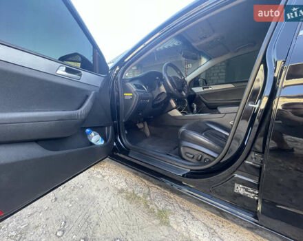 Черный Хендай Соната, объемом двигателя 2 л и пробегом 216 тыс. км за 15555 $, фото 16 на Automoto.ua