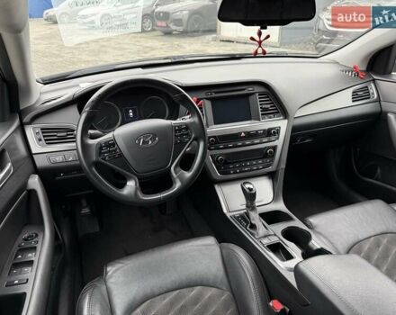 Черный Хендай Соната, объемом двигателя 2.36 л и пробегом 130 тыс. км за 10700 $, фото 24 на Automoto.ua