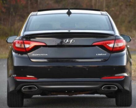 Черный Хендай Соната, объемом двигателя 2.4 л и пробегом 74 тыс. км за 1800 $, фото 3 на Automoto.ua