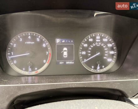 Черный Хендай Соната, объемом двигателя 2.36 л и пробегом 158 тыс. км за 9900 $, фото 13 на Automoto.ua