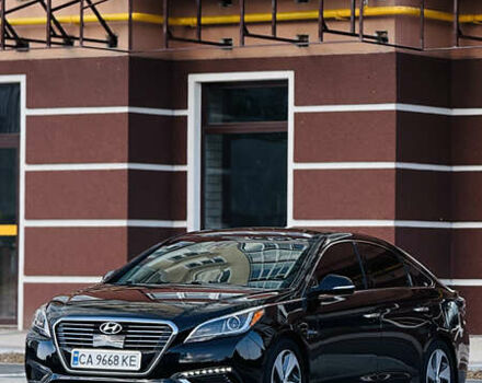 Черный Хендай Соната, объемом двигателя 2 л и пробегом 120 тыс. км за 17199 $, фото 3 на Automoto.ua