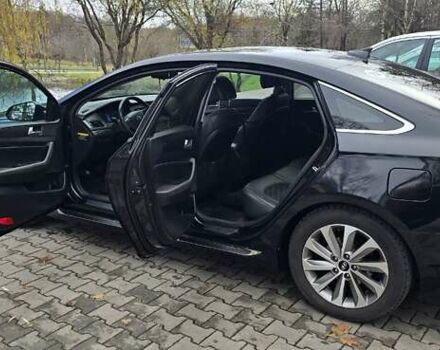 Чорний Хендай Соната, об'ємом двигуна 2.36 л та пробігом 159 тис. км за 12450 $, фото 23 на Automoto.ua