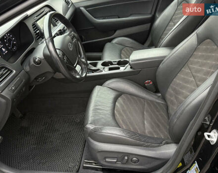 Черный Хендай Соната, объемом двигателя 2.36 л и пробегом 104 тыс. км за 11999 $, фото 13 на Automoto.ua