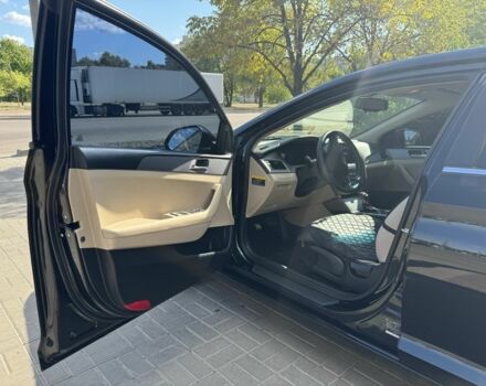 Чорний Хендай Соната, об'ємом двигуна 2.4 л та пробігом 159 тис. км за 10000 $, фото 4 на Automoto.ua