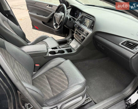 Черный Хендай Соната, объемом двигателя 2.36 л и пробегом 104 тыс. км за 11999 $, фото 25 на Automoto.ua