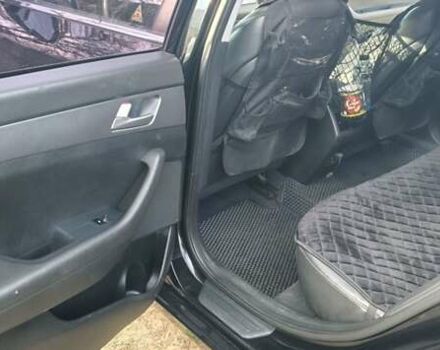 Хендай Соната 2016 в Тростянце на Automoto.ua Черный Хендай Соната, объемом двигателя 2 л и пробегом 220 тыс. км за 12000 $, фото 5 на Automoto.ua