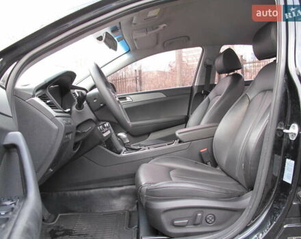 Чорний Хендай Соната, об'ємом двигуна 2 л та пробігом 370 тис. км за 13300 $, фото 19 на Automoto.ua