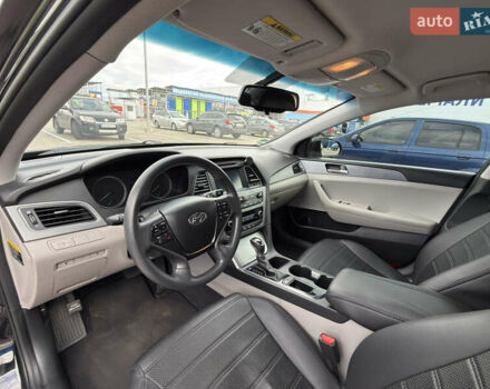 Хендай Соната 2017 в Борисполе на Automoto.ua Черный Хендай Соната, объемом двигателя 2.36 л и пробегом 72 тыс. км за 12650 $, фото 4 на Automoto.ua