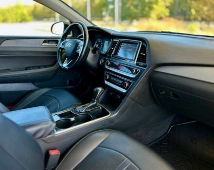 Черный Хендай Соната, объемом двигателя 2.4 л и пробегом 173 тыс. км за 11799 $, фото 17 на Automoto.ua