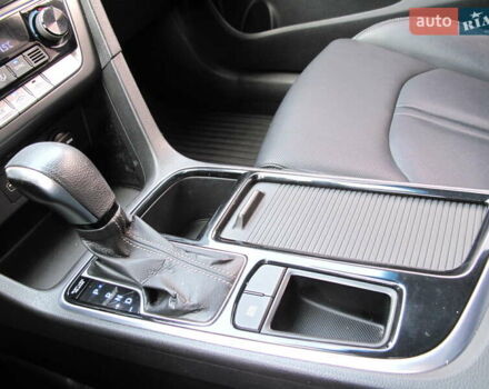 Чорний Хендай Соната, об'ємом двигуна 2 л та пробігом 370 тис. км за 13300 $, фото 79 на Automoto.ua