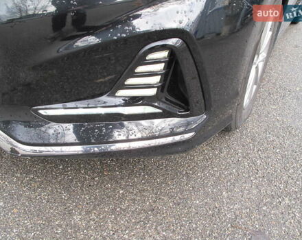 Чорний Хендай Соната, об'ємом двигуна 2 л та пробігом 370 тис. км за 13300 $, фото 6 на Automoto.ua