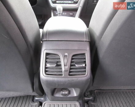 Чорний Хендай Соната, об'ємом двигуна 2 л та пробігом 370 тис. км за 13300 $, фото 34 на Automoto.ua