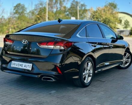 Черный Хендай Соната, объемом двигателя 2.4 л и пробегом 173 тыс. км за 11799 $, фото 4 на Automoto.ua