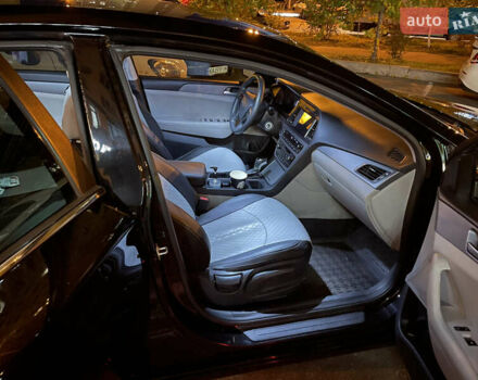 Черный Хендай Соната, объемом двигателя 2.36 л и пробегом 132 тыс. км за 12500 $, фото 24 на Automoto.ua