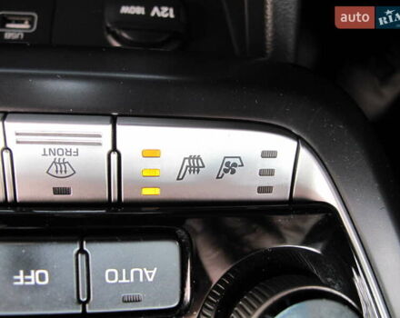 Чорний Хендай Соната, об'ємом двигуна 2 л та пробігом 370 тис. км за 13300 $, фото 70 на Automoto.ua