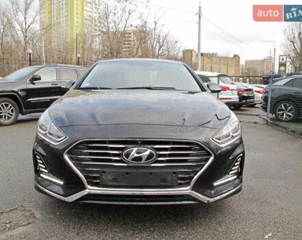 Чорний Хендай Соната, об'ємом двигуна 2 л та пробігом 370 тис. км за 13300 $, фото 3 на Automoto.ua