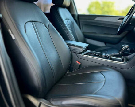 Чорний Хендай Соната, об'ємом двигуна 2.4 л та пробігом 173 тис. км за 11899 $, фото 28 на Automoto.ua