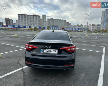 Черный Хендай Соната, объемом двигателя 2.36 л и пробегом 132 тыс. км за 12500 $, фото 6 на Automoto.ua