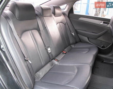 Чорний Хендай Соната, об'ємом двигуна 2 л та пробігом 370 тис. км за 13300 $, фото 47 на Automoto.ua