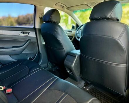 Черный Хендай Соната, объемом двигателя 2.4 л и пробегом 173 тыс. км за 11799 $, фото 13 на Automoto.ua