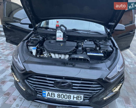 Чорний Хендай Соната, об'ємом двигуна 2 л та пробігом 240 тис. км за 14500 $, фото 17 на Automoto.ua